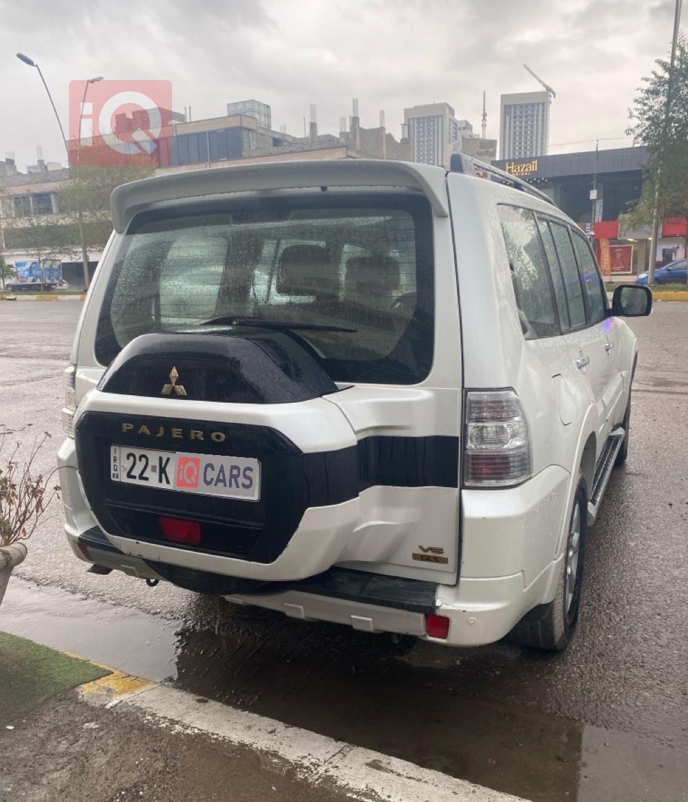 ميتسوبيشي باجيرو